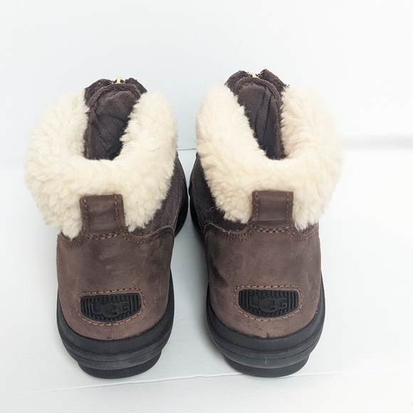 NWOT UGG Hapsburg zip winter boots - Picture 7 of 16